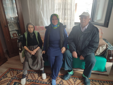 Yaşlılar Haftası'nda asırlık çınarlarımızın yanındaydık Yaşlılar Haftası'nda asırlık çınarlarımızın yanındaydık