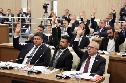 Eyüpsultan Belediye Meclisi'nde Divan ve komisyon üyeleri seçildi Eyüpsultan Belediye Meclisi'nde Divan ve komisyon üyeleri seçildi
