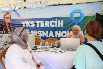 Üniversite tercihlerinde öğrencilerin yanındayız Üniversite tercihlerinde öğrencilerin yanındayız