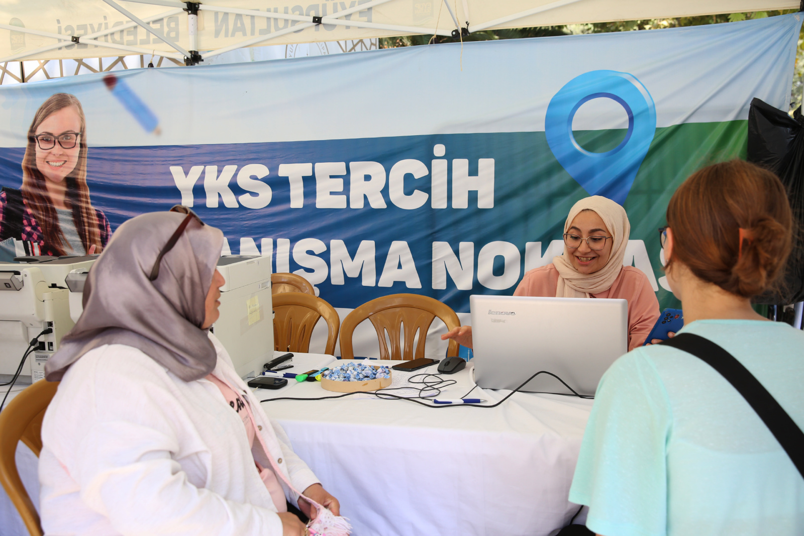 Üniversite tercihlerinde öğrencilerin yanındayız Üniversite tercihlerinde öğrencilerin yanındayız