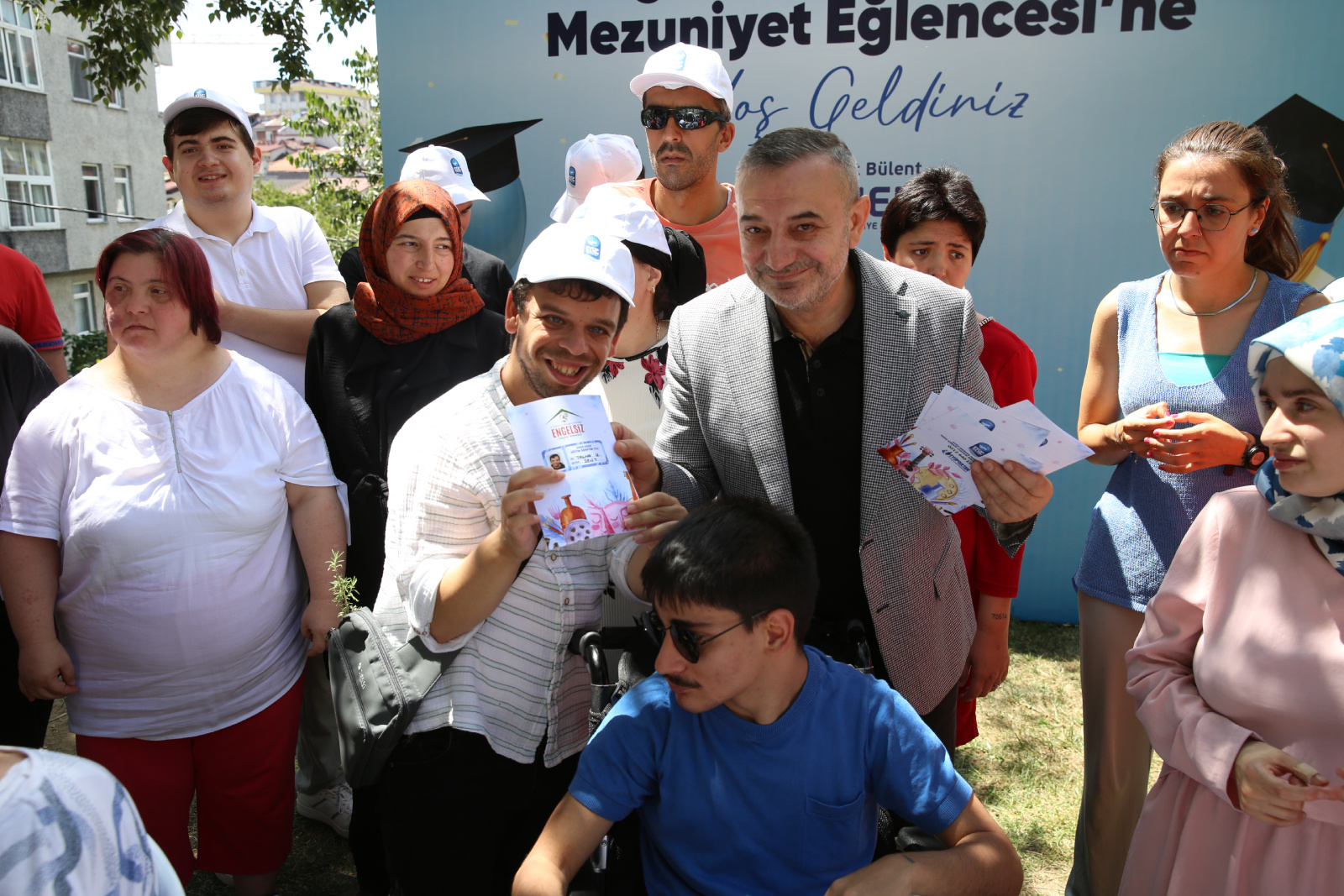 Özel öğrencilerimizin mezuniyet heyecanı Özel öğrencilerimizin mezuniyet heyecanı
