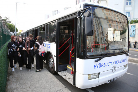 Öğrencilere ücretsiz ulaşım desteği Öğrencilere ücretsiz ulaşım desteği
