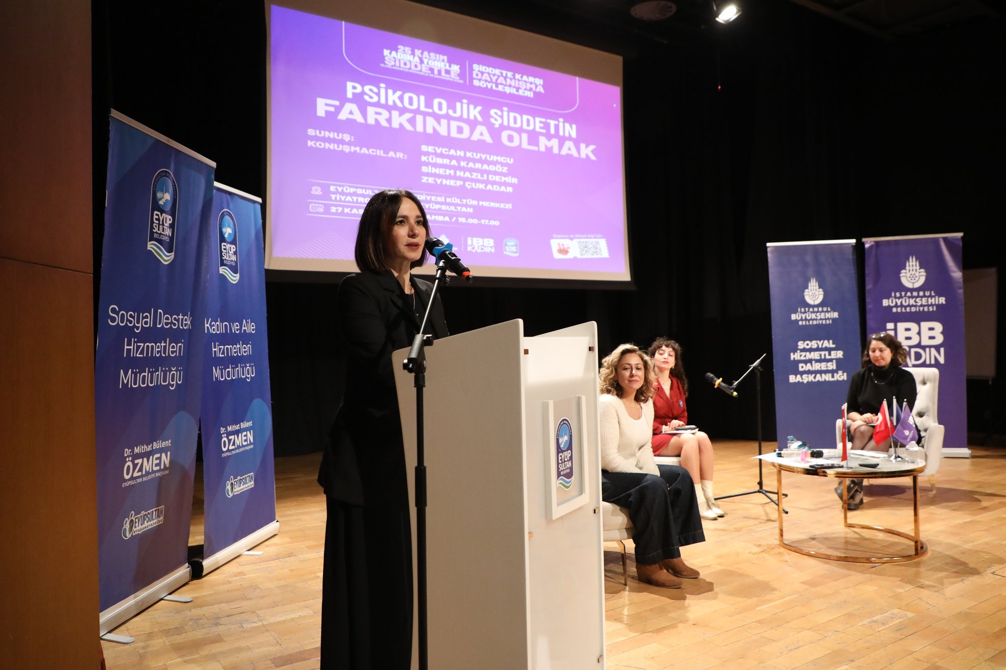 Kadına Şiddete Hayır söyleşisi: Umut varsa her şey mümkün Kadına Şiddete Hayır söyleşisi: Umut varsa her şey mümkün