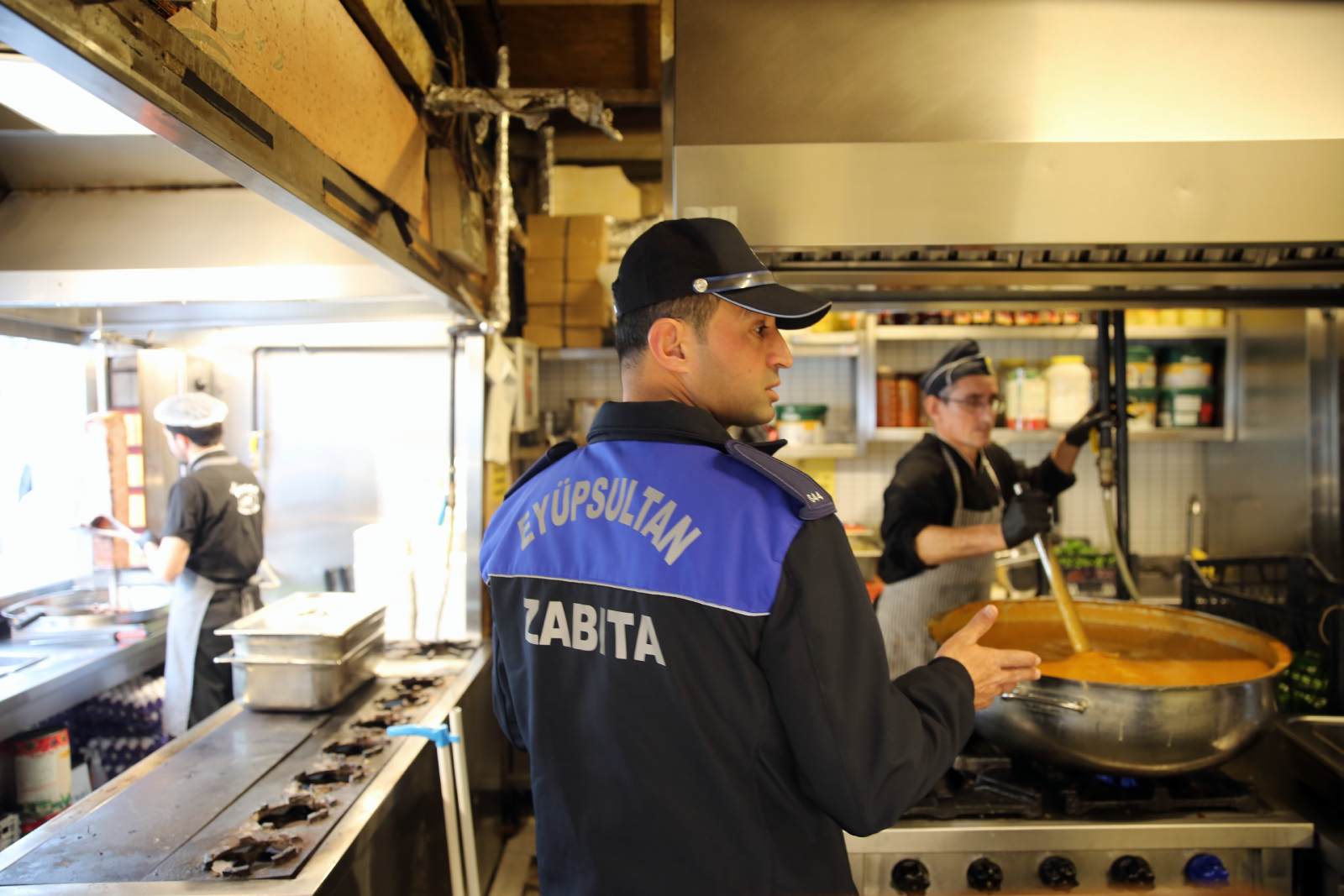 Zabıta ekiplerinden lokanta ve restoranlara denetim Zabıta ekiplerinden lokanta ve restoranlara denetim