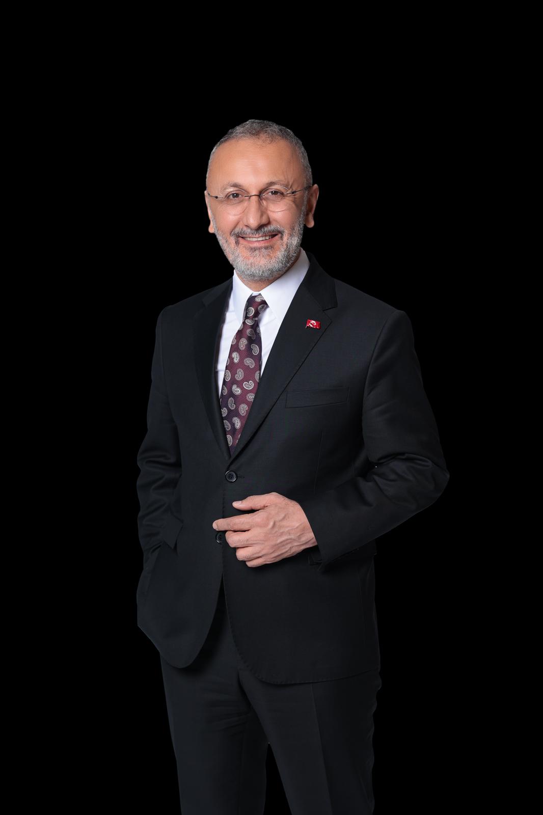 Başkan Dr. Mithat Bülent Özmen'den 1 Mayıs Mesajı: Emek, başımızın tacıdır! Başkan Dr. Mithat Bülent Özmen'den 1 Mayıs Mesajı: Emek, başımızın tacıdır!
