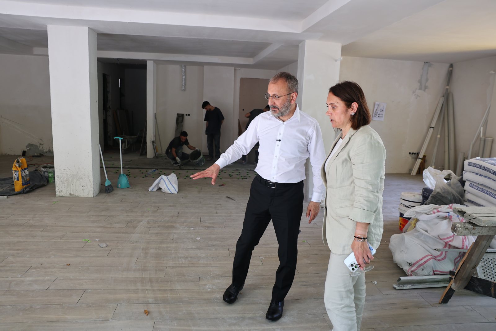 Eyüpsultan'da emeklilere özel sosyal yaşam alanı: Güzeltepe Emekliler Lokali Eyüpsultan'da emeklilere özel sosyal yaşam alanı: Güzeltepe Emekliler Lokali