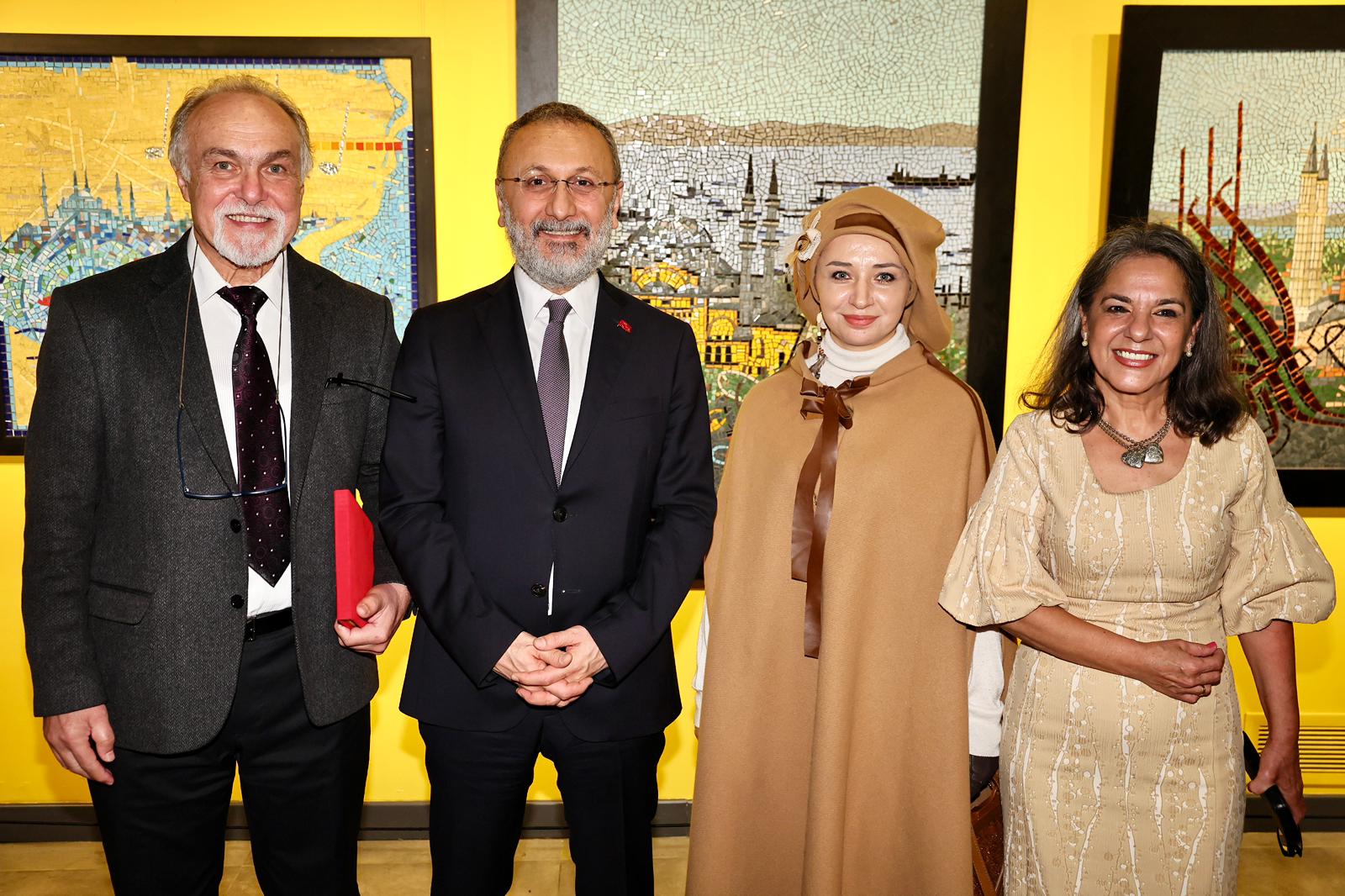 Eyüpsultan'da “İzler ve Düşler” sergisi açıldı