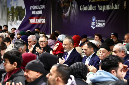Başkan Özmen, Eyüpsultan'da Gönül Sofrasında Vatandaşlarla Buluştu