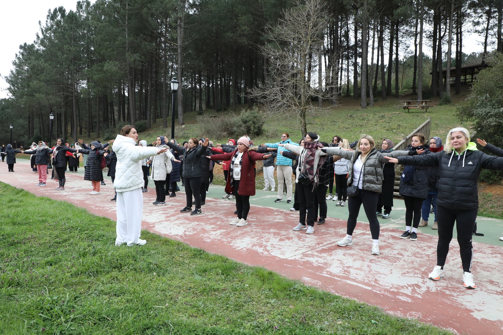 Eyüpsultan'da Kadınlar Günü'ne özel spor şenliği düzenlendi