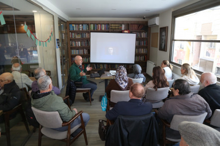Emekliler Lokali'nde İstanbul'un bilinmeyen yüzü konuşuldu