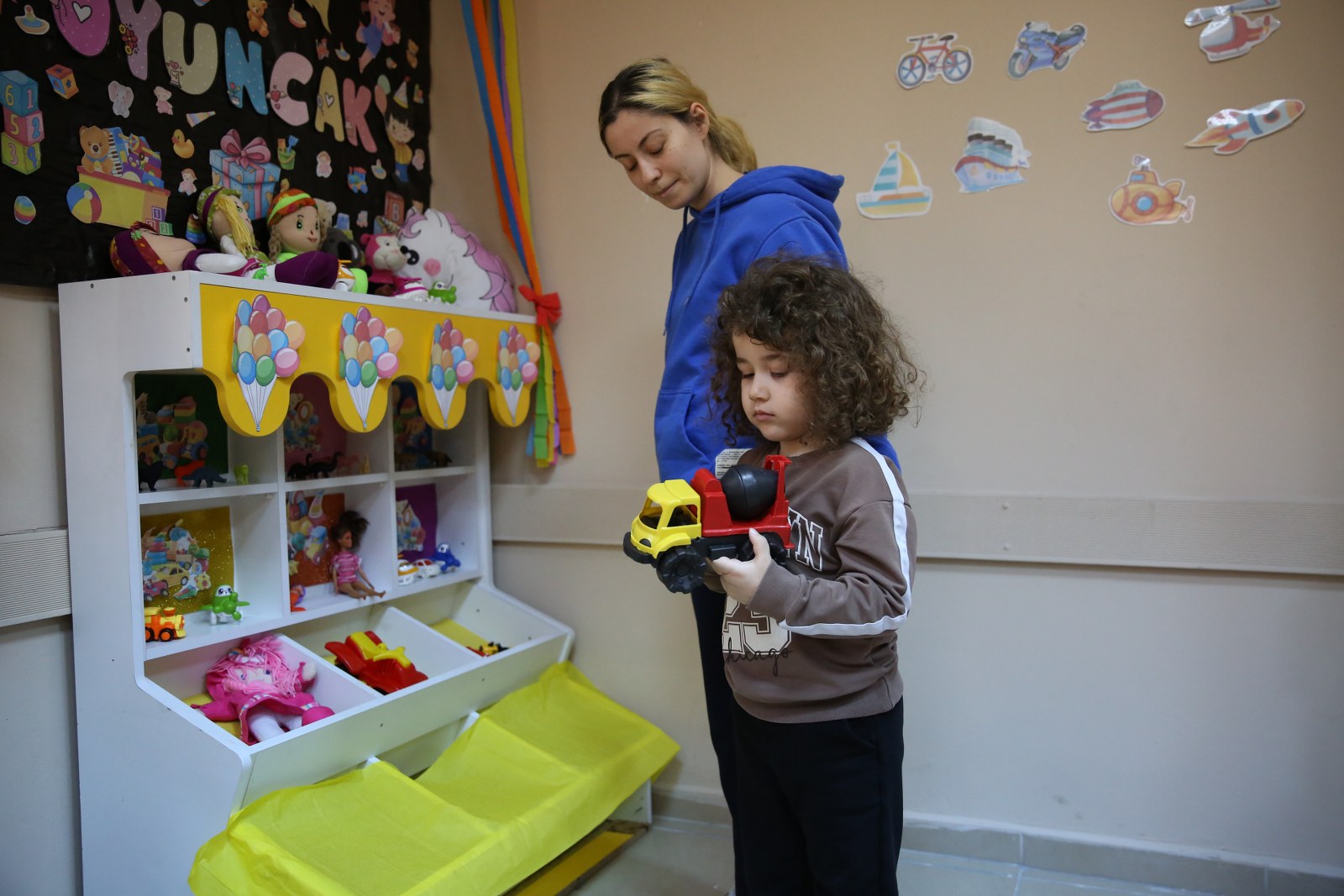 “Askıda Oyuncak” ile Eyüpsultan'da paylaşma kültürü büyüyor