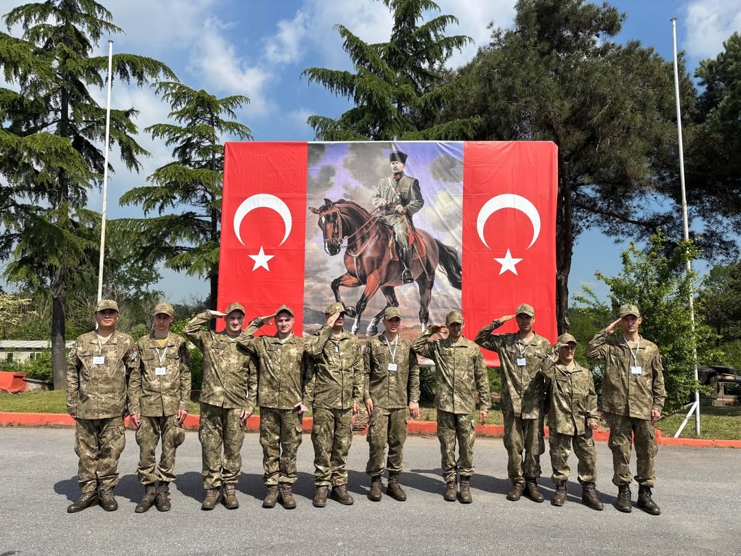 Eyüpsultanlı özel öğrenciler Hasdal Kışlası'nda yemin etti Eyüpsultanlı özel öğrenciler Hasdal Kışlası'nda yemin etti