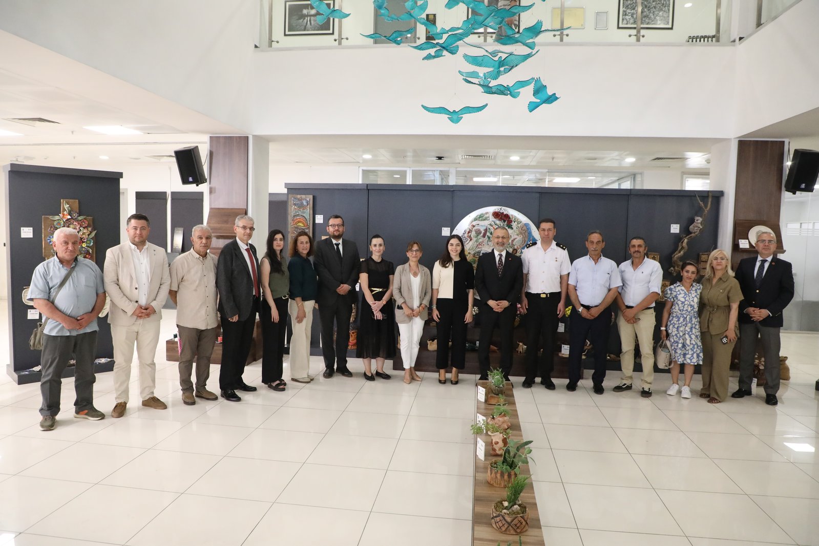 “Bağımsızlık Köyü Umudun Eserleri” sergisi açıldı “Bağımsızlık Köyü Umudun Eserleri” sergisi açıldı