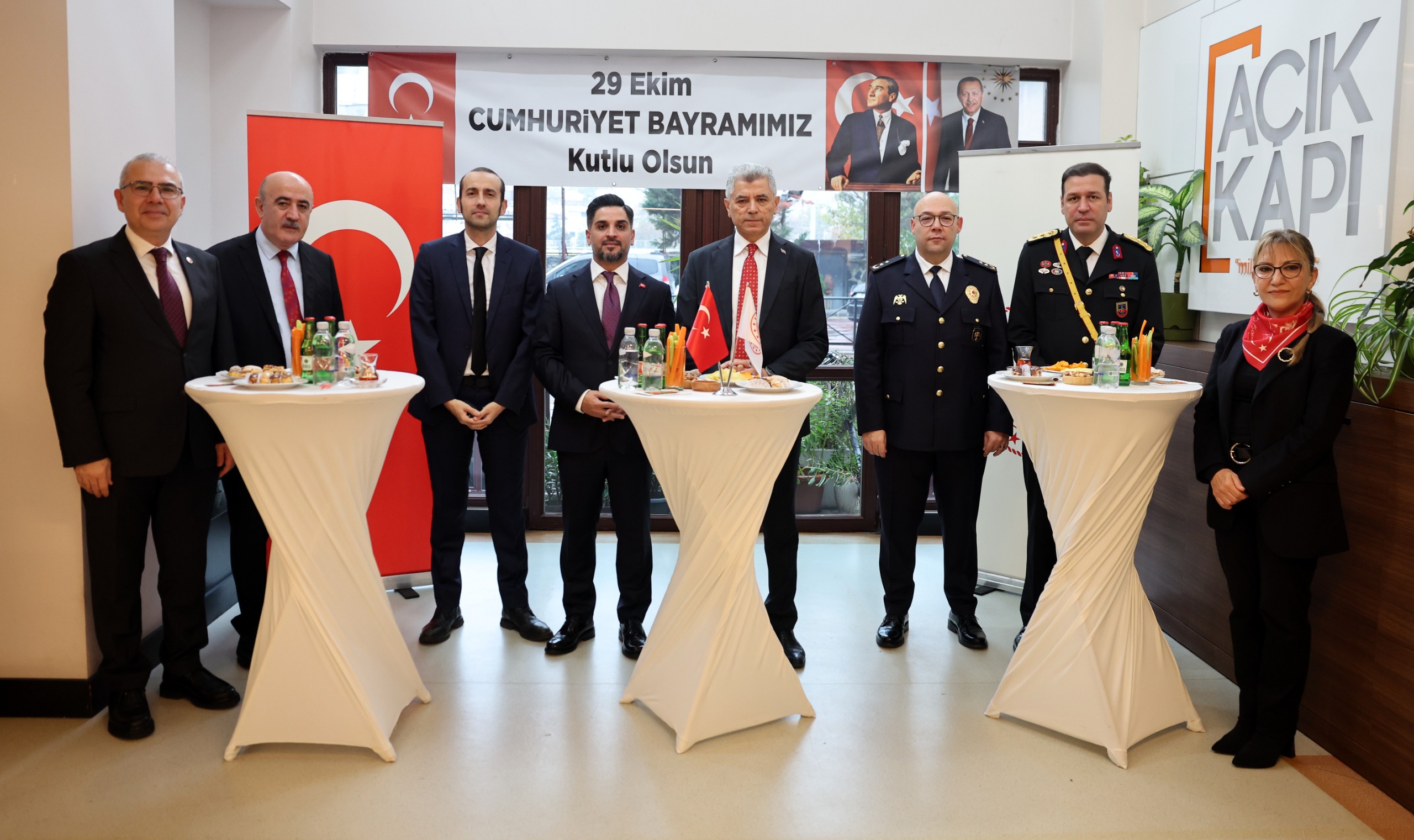 Başkan Vekili Cafer Parlak, 29 Ekim Törenine Katıldı Başkan Vekili Cafer Parlak, 29 Ekim Törenine Katıldı