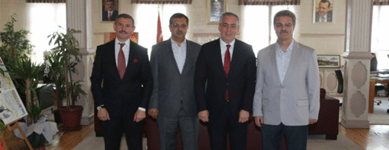 Büyükşehir'den Tebrik Ziyareti Büyükşehir'den Tebrik Ziyareti