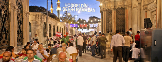 “Hoşgeldin, güzel niyetler getirdin Ey Ramazan!” “Hoşgeldin, güzel niyetler getirdin Ey Ramazan!”