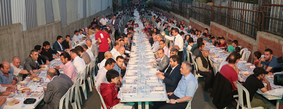 Pirinççi Köyü Mahallesi'nde Açıkhava İftarı… Pirinççi Köyü Mahallesi'nde Açıkhava İftarı…