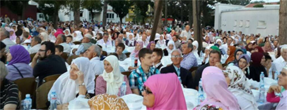 Eyüp Sultan'dan Kardeş Şehir Brcko'da İftar Sofrası Eyüp Sultan'dan Kardeş Şehir Brcko'da İftar Sofrası