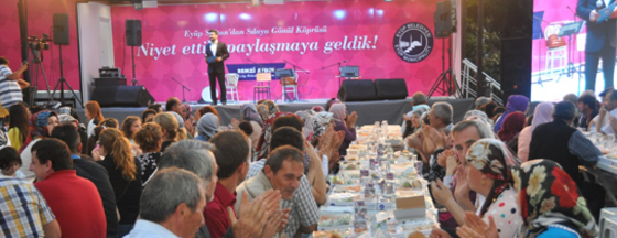 Eyüp Belediyesi Ramazan Bereket Konvoyu Giresun Espiye'de... Eyüp Belediyesi Ramazan Bereket Konvoyu Giresun Espiye'de...