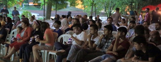 Eyüp'te Açıkhava Sinema Şöleni Başladı… Eyüp'te Açıkhava Sinema Şöleni Başladı…