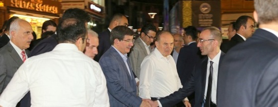 Başbakan, Sabah Namazı'nda Eyüp Sultan'da Başbakan, Sabah Namazı'nda Eyüp Sultan'da