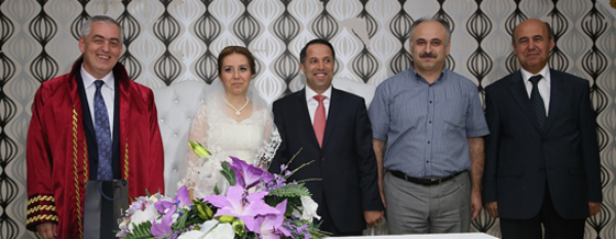Osmanlı Parkı'nda Nikah Töreni Osmanlı Parkı'nda Nikah Töreni