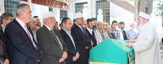 Eyüp Sultan'da Cenaze Namazı Eyüp Sultan'da Cenaze Namazı