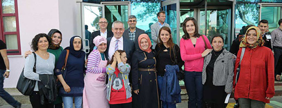 Belediye Personeliyle Bayramlaşma… Belediye Personeliyle Bayramlaşma…