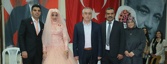 Balkanlar Derneği'nde Nişan Merasimi Balkanlar Derneği'nde Nişan Merasimi