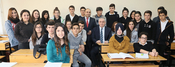 Kemerburgazlı Gençlerle Keyifli Sohbet Kemerburgazlı Gençlerle Keyifli Sohbet