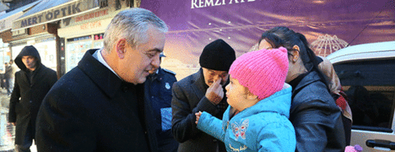 Fahri Korutürk Esnafıyla Sohbet Fahri Korutürk Esnafıyla Sohbet