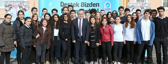 Eyüp'te Lise Son Sınıflara 500 TL. Eğitime Destek Payı... Eyüp'te Lise Son Sınıflara 500 TL. Eğitime Destek Payı...