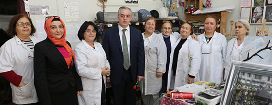 Eyüp Halk Eğitim El Sanatları ve Resim Sergisi Eyüp Halk Eğitim El Sanatları ve Resim Sergisi