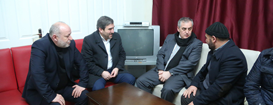 Başkan Aydın'dan Taziye Ziyareti Başkan Aydın'dan Taziye Ziyareti