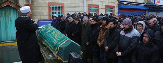 Başkan Remzi Aydın'dan Ejnan Gündüz'e son görev Başkan Remzi Aydın'dan Ejnan Gündüz'e son görev