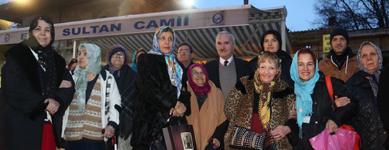 “Eyüp Sultan'a geldiğimde Kabe'ye gelmiş gibi oldum” “Eyüp Sultan'a geldiğimde Kabe'ye gelmiş gibi oldum”