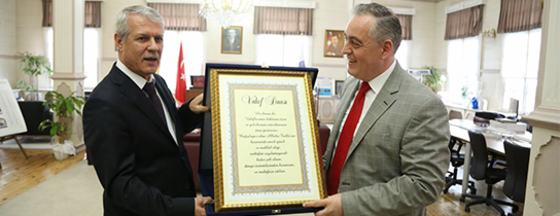 Başkan Aydın'dan Eyüplülere Büyük Müjde: “ Bezmialem Geliyor” Başkan Aydın'dan Eyüplülere Büyük Müjde: “ Bezmialem Geliyor”
