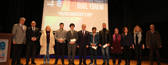 “Huzur Başkenti Eyüp”te fotoğraf ödülleri sahiplerini buldu “Huzur Başkenti Eyüp”te fotoğraf ödülleri sahiplerini buldu
