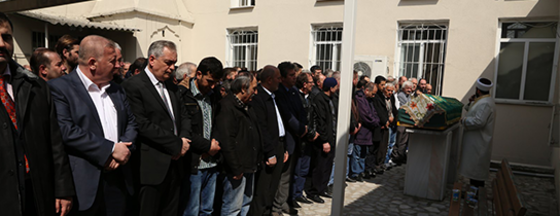 Başkan Aydın'dan, Hanife Badem'e Son Görev Başkan Aydın'dan, Hanife Badem'e Son Görev