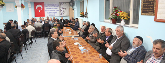 Başkan Aydın'dan Meclis Üyesi Özaslan'a taziye ziyareti Başkan Aydın'dan Meclis Üyesi Özaslan'a taziye ziyareti