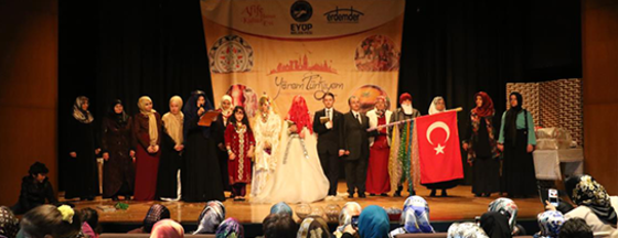 Yörem Türkiyem'de Kına ve Düğünler Canlandırıldı Yörem Türkiyem'de Kına ve Düğünler Canlandırıldı