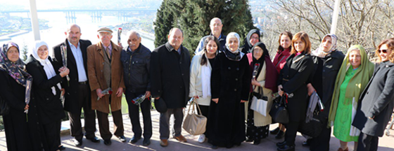 Eyüp Sultan'da Huzur Buldular Eyüp Sultan'da Huzur Buldular