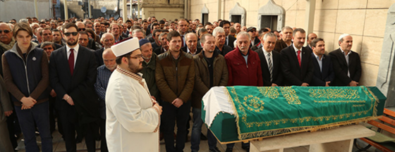Başkan Aydın'dan Vahide Şenol'a Son Görev Başkan Aydın'dan Vahide Şenol'a Son Görev