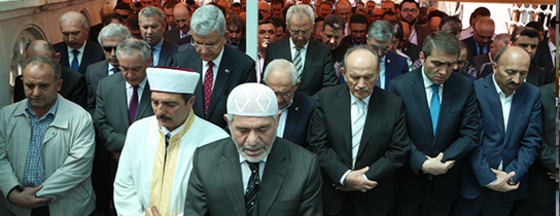 Başkan Aydın, Acı Gününde Belediye Başkanı Altunay'ın Yanındaydı Başkan Aydın, Acı Gününde Belediye Başkanı Altunay'ın Yanındaydı