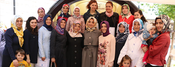 Anneler Mezun Oldu Anneler Mezun Oldu