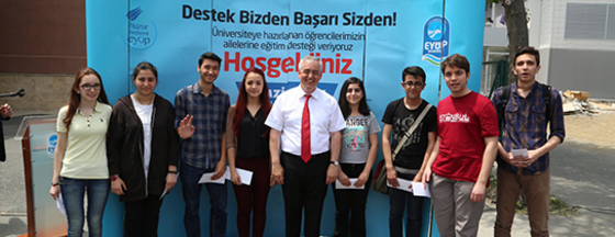 Başkan Aydın'dan Liselilere “Bu Abinizin Kapısı Size Her Zaman Açık” Başkan Aydın'dan Liselilere “Bu Abinizin Kapısı Size Her Zaman Açık”
