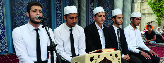 Eyüp Sultan'da Kuran-ı Kerim Ziyafeti Eyüp Sultan'da Kuran-ı Kerim Ziyafeti