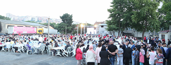 Alibeyköy'de Farklı ve Anlamlı Bir İftar Alibeyköy'de Farklı ve Anlamlı Bir İftar