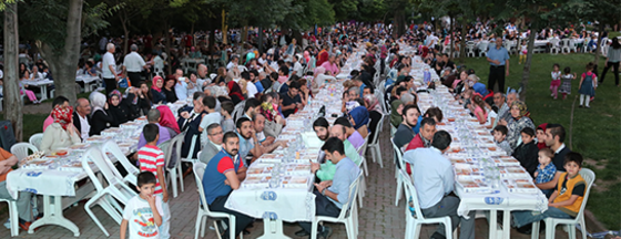 Rami'de Gönül Sofrası Doldu Taştı Rami'de Gönül Sofrası Doldu Taştı