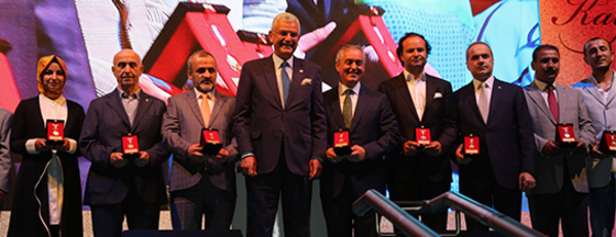 Remzi Aydın'a Kızılay'dan Madalya Remzi Aydın'a Kızılay'dan Madalya